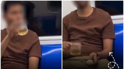 ആസ്വദിച്ച് ഗ്ലാസ് സിപ് ചെയ്യുന്നു, റിയലിസ്റ്റിക് ആക്കാൻ ടച്ചിംഗ്സ് മുട്ട പുഴുങ്ങിയത്; യുവാവ് ശരിക്കും 'വൈറൽ'