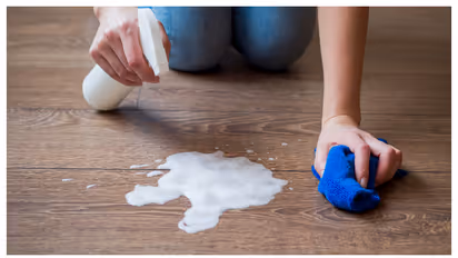 പെയിന്റ് വീണ് നിലം വൃത്തികേടായോ? വൃത്തിയാക്കാൻ ഇങ്ങനെ ചെയ്താൽ മതി 