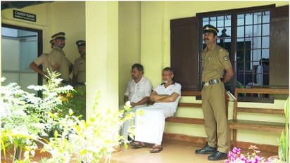 ഫാഷന് ഗോള്ഡ് തട്ടിപ്പ് കേസ്; ലീഗ് നേതാക്കളായ എം.സി കമറുദ്ദീനും പൂക്കോയ തങ്ങളും ഇ.ഡി കസ്റ്റഡിയില്