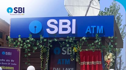 ATM கட்டணத்தை மாற்றிய SBI: எத்தனை முறை இலவசமா பணம் எடுக்கலாம்?