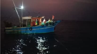 'സ്വരം' നിലച്ചത് നടുക്കടലില്‍; രക്ഷാപ്രവര്‍ത്തനം നടത്തി മറൈന്‍ എന്‍ഫോഴ്‌സ്‌മെന്‍റ്