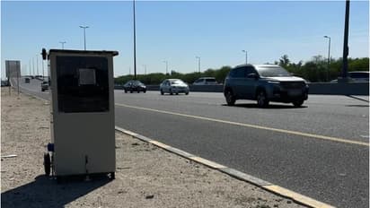 കുവൈത്തിലെ റോഡുകളിൽ നിയമലംഘനങ്ങൾ കണ്ടെത്താൻ പോർട്ടബിൾ ക്യാമറകൾ വരുന്നു