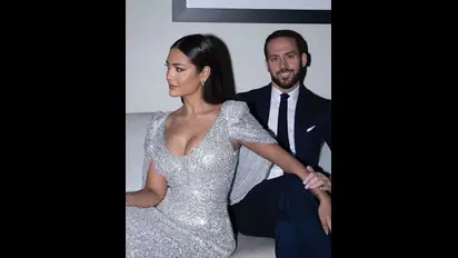 7 times Esha Gupta and beau Manuel Campos served couple goals