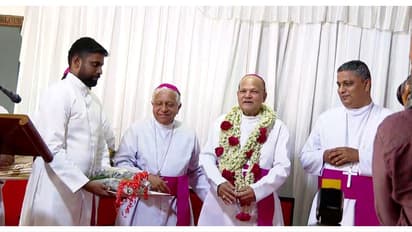 കോഴിക്കോട് രൂപത ഇനി അതിരൂപത; ബിഷപ്പ് ഡോ. വർഗീസ് ചക്കാലക്കലിനെ ആർച്ച്ബിഷപ്പായി ഉയർത്തി വത്തിക്കാൻ