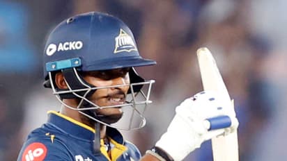 മിന്നല് ഫിഫ്റ്റി, ഓറഞ്ച് ക്യാപ് തൂക്കി സായ് സുദര്ശന്; ഐപിഎല് സീസണില് 300 റണ്സ് പിന്നിടുന്ന ആദ്യ താരം