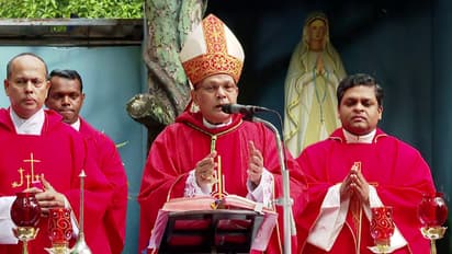 പുകഴ്ത്തി പുകഴ്ത്തി ഭരണകർത്താക്കളെ ചീത്തയാക്കരുത്, കാര്യങ്ങൾ അറിയിക്കേണ്ട കടമ ജനങ്ങൾക്കുണ്ട്; ആര്ച്ച് ബിഷപ്പ്