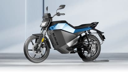 மின்சார வாகன உலகில் புதிய புரட்சி! ரூ.74999ல் அட்டகாசமான EV Bike - Ola Roadster X
