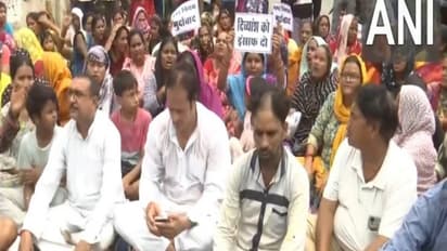 Chhattisgarh: 3 children fall into pit near sewage tank in Raipur, one dead; locals stage protest against negligence