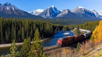 ರೈಲಿನಲ್ಲೆ ಇಡೀ ಪ್ರಪಂಚ ಸುತ್ತುವ ಅವಕಾಶ, ಕೈನಲ್ಲಿ ಕಾಸಿದ್ರೆ ಇಂದೇ ಬುಕ್ ಮಾಡಿ