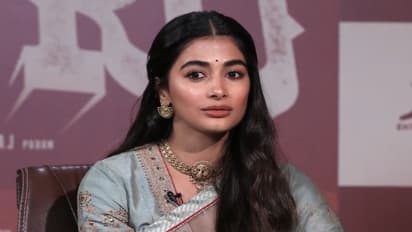 ఇన్ స్టాగ్రామ్ ఫాలోవర్లపై నోరు జారిన పూజా హెగ్డే, అంత మాట అనేసిందేంటి? 