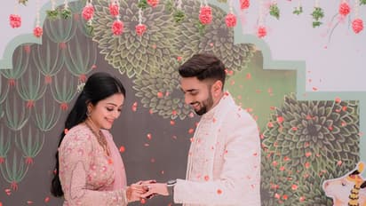 திருமண நிச்சயதார்த்தம் செய்து கொண்ட ஜனனி – வருங்கால கணவர் புகைப்படம் வெளியீடு!