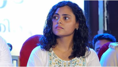 സെറ്റിലെ ദുരനുഭവം: അങ്ങനൊരു സംഭവേ അറിഞ്ഞില്ലെന്ന് സംവിധായകൻ, അന്നേ പറഞ്ഞിരുന്നുവെന്ന് വിൻസി