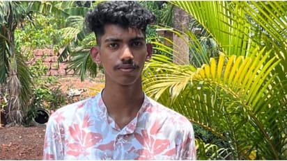 മലപ്പുറത്ത് നിന്നും മണ്ണാർക്കാട്ടേക്ക് വരുന്നതിനിടെ കെഎസ്ആർടിസി ബസിൽ വെച്ച് 17കാരൻ കുഴഞ്ഞുവീണ് മരിച്ചു