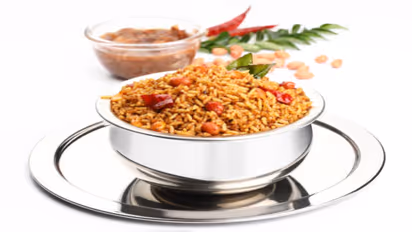 காரசாரமான ஐயங்கார் வீட்டு ஸ்டைல் புளியோதரை பொடி...நம்ம வீட்டிலும் செய்யலாம்