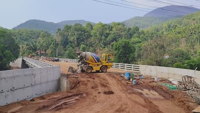 ಹೆಬ್ಬಾಳೆ ಸೇತುವೆ ಕಾಮಗಾರಿ ವಿಳಂಬಕ್ಕೆ ಸ್ಥಳೀಯರ ಅಸಮಾಧಾನ: ವಾಹನ ಸವಾರರ ಪರದಾಟ