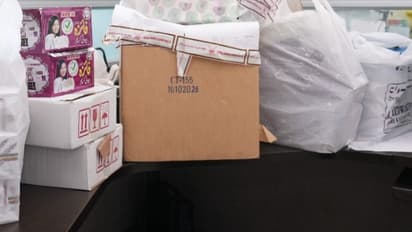 ക‍ർശന പരിശോധന; ലൈസൻസില്ലാതെ വിൽപ്പനക്ക് വെച്ച 1300ലേറെ ഹെര്‍ബല്‍, കോസ്മെറ്റിക് ഉൽപ്പന്നങ്ങൾ പിടികൂടി 