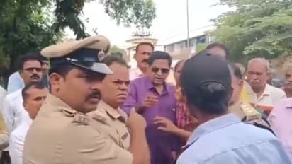 Exam officer in Karnataka's Shivamogga booked for forcing students to remove sacred thread 'Janivara'