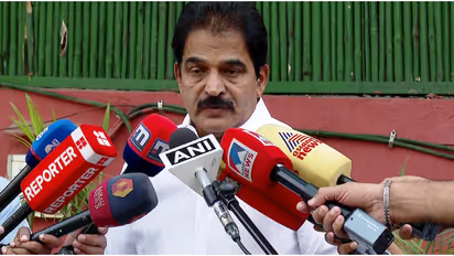 'നിലമ്പൂർ ഉപതെരഞ്ഞെടുപ്പ് സ്ഥാനാർത്ഥിത്വവുമായി ബന്ധപ്പെട്ട് കോൺഗ്രസിൽ പ്രശ്നങ്ങളില്ല'; കെസി വേണുഗോപാൽ