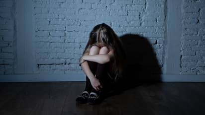 വീട്ടുകാരോട് വഴക്കിട്ട് വീട് വിട്ടിറങ്ങി, പെൺകുട്ടി പോയത് സുഹൃത്തിനരികിലേക്ക്, തിരികെയെത്തിച്ച് ദുബൈ പോലീസ്