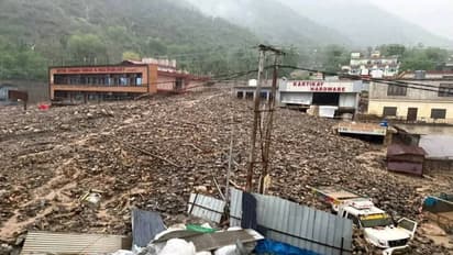 3 dead, dozens of homes damaged as heavy rain triggers deadly landslides on Jammu-Srinagar highway (Videos)