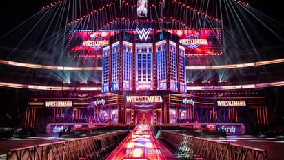 WWE: Winners, shocking events and match details from day 1 of Wrestlemania 41
