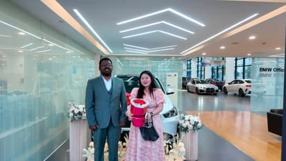 ತಮಿಳುನಾಡು ಉದ್ಯಮಿಗೆ ದುಬಾರಿ BMW iX1 ಕಾರು ಗಿಫ್ಟ್ ನೀಡಿದ ಚೀನಾದ ಗೆಳತಿ