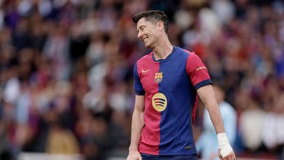 Robert Lewandowski: হ্যামস্ট্রিংয়ে চোট রবার্ট লেওয়ানডস্কির, চাপে বার্সেলোনা