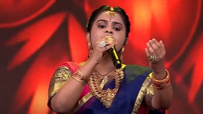 'ಸೀರೆ ಹೊಕ್ಕಳ ಕೆಳಗೇ ಇರಬೇಕು, ಎಕ್ಸ್‌ಪೋಸ್‌ ಮಾಡ್ಬೇಕು..' ರಿಯಾಲಿಟಿ ಶೋ ಕರಾಳತೆ ಬಿಚ್ಚಿಟ್ಟ ಖ್ಯಾತ ಗಾಯಕಿ!