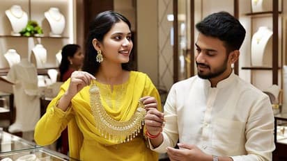 Gold Price: బంగారం కొన‌డానికి ఇదే స‌రైన స‌మయం.. వ‌చ్చే ఏడాదిలో తులం ధ‌ర ఎంత కానుందో తెలుసా? 