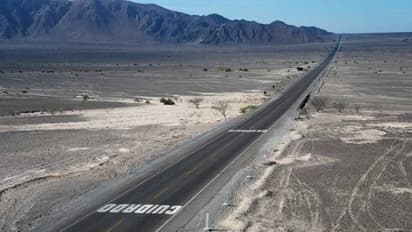 വിശ്വസിക്കാനാവുമോ? 14 രാജ്യങ്ങളിലൂടെ കടന്നു പോകുന്ന ഒരു റോഡ്: 30000 കിലോമീറ്റർ നീളം, സഞ്ചാരികളുടെ സ്വപ്നപാത