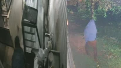 വന്നത് തലയിൽ മുണ്ടിട്ട്, മടങ്ങിയത് ക്യാഷ് കൗണ്ടറിലെ 30000 രൂപയുമായി; സംഭവം കൊയിലാണ്ടിയിലെ 'ഫോര്‍ ഒ ക്ലോക്കി'ൽ