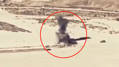 പാകിസ്ഥാനിൽ വൻ സ്ഫോടനം; സൈനിക വാഹനം ബോംബ് വെച്ച് തകർത്തു; 10 പാക് സൈനികർ കൊല്ലപ്പെട്ടു