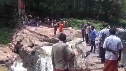 വെള്ളച്ചാട്ടത്തിന് സമീപം കുളിക്കാനിറങ്ങി, പാറക്കെട്ടിൽ നിന്ന് തെന്നി വീണ് ഐഐഎസ്‍ടി വിദ്യാർത്ഥി മുങ്ങി മരിച്ചു