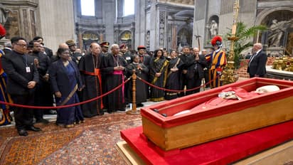 போப் பிரான்சிஸ் இறுதிச்சடங்கு! குடியரசுத் தலைவர் திரெளபதி முர்மு, உலகத் தலைவர்கள் அஞ்சலி!