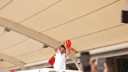 எமர்ஜென்சி சொல்லிட்டு விஜய்யை பார்க்கச்சென்ற காவலர்! வைரலான வீடியோ! ஆக்‌ஷனில் இறங்கிய ஆணையர்!