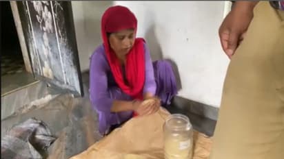 അരിയിൽ തിരയുന്നത് കല്ലല്ല, കോഴിക്കോട് കാരശ്ശേരിയിൽ അപ്രതീക്ഷിത പരിശോധന, അരി ഭരണിയിൽ കണ്ടെത്തിയത് ബ്രൗൺ ഷുഗര്‍