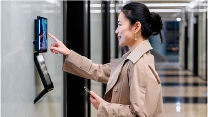 ഇനി ചെക്ക്-ഇൻ അതിവേഗം, അബുദാബിയിലെ ഹോട്ടലുകളിൽ മുഖം തിരിച്ചറിയൽ സംവിധാനം വരുന്നൂ