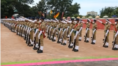 ഉന്തിയ പല്ല് ഇനി അയോഗ്യതയല്ല; പൊലീസ് സേനയിലേത് ഉൾപ്പെടെയുള്ള ജോലികളിലേക്കുള്ള സെലക്ഷൻ മാനദണ്ഡങ്ങളിൽ മാറ്റം