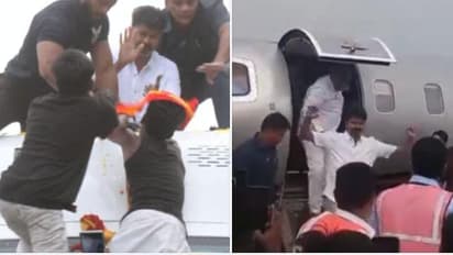 விஜய்யின் பேச்சை கேட்காத ரசிகர்கள்.! மதுரை விமான நிலையம் ஸ்தம்பிப்பு