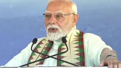 വാസവന്റെ പ്രസംഗത്തിലെ 'അദാനി പുകഴ്ത്തൽ' ആയുധമാക്കി മോദി; അദാനിയെ പുകഴ്ത്തി, രാഹുൽ ഗാന്ധിക്ക് നേരെ ഒളിയമ്പ്