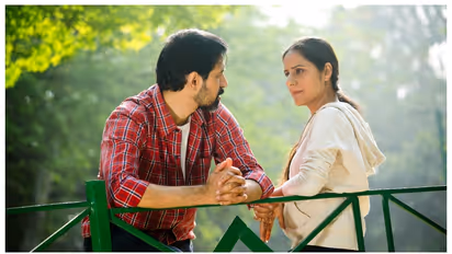 ഭാവിയിലെ ബന്ധങ്ങളാണോ 'വാരാന്ത്യ വിവാഹങ്ങൾ'?