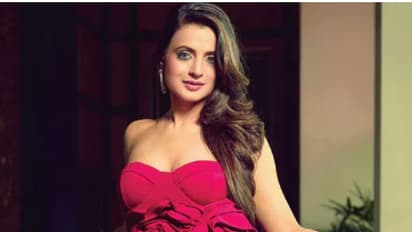 వయసు 49 ఏళ్ళు.. అయినా బద్రి హీరోయిన్ ఇంకా పెళ్లి ఎందుకు చేసుకోలేదో తెలుసా ?