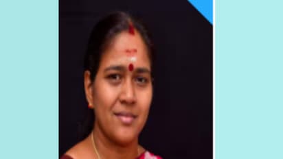 'തീരുമാനിക്കേണ്ടവർ തീരുമാനിച്ചു, നേതാവ് വേദിയിലിരുന്നു, നട്ടെല്ലുള്ള നേതാവാണ് ഞങ്ങളുടേത്'; ശോഭാ സുരേന്ദ്രൻ