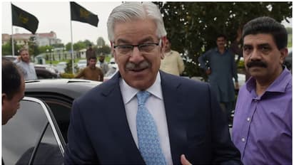 ತಿನ್ನೋಕೆ ಒಪ್ಪತ್ತಿನ ಊಟ ಇರದಿದ್ರೂ  ಪಾಕ್ ರಕ್ಷಣಾ ಸಚಿವನ ದೌಲತ್ ನೋಡಿ; ಭಾರತಕ್ಕೆ ಬೆದರಿಕೆ ಹಾಕಿದ ಖ್ವಾಜಾ ಆಸಿಫ್