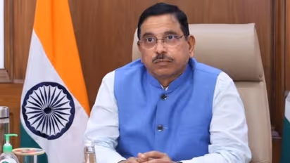 ಪಾಕಿಸ್ತಾನ ಸೇನೆ ಸರ್ಕಾರದ ಮಾತು ಕೇಳಲ್ಲ, ಕದನ ವಿರಾಮ ಉಲ್ಲಂಘಿಸಿ ದಾಳಿ ಮಾಡಿದೆ; ಸಚಿವ ಜೋಶಿ