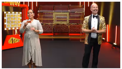 മലയാളി പുലിയാണ്! നാട്ടിലിരുന്ന് ഓൺലൈനായി വാങ്ങിയ ടിക്കറ്റിന് ഗ്രാൻഡ് പ്രൈസ്, നേടിയത് 57 കോടി രൂപ 