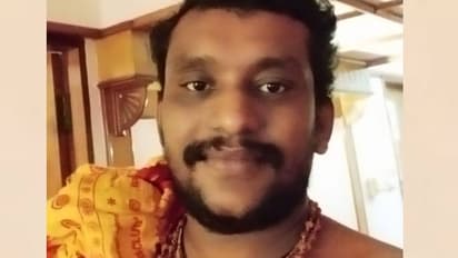 വീട്ടിലെ പൂജാമുറിയിൽ എംഡിഎംഎയും കഞ്ചാവും; പൊലീസ് എത്തിയതറിഞ്ഞ് പിൻവശത്തെ വാതിൽ വഴി ഓടി ഓടി രക്ഷപ്പെട്ട് പ്രതി