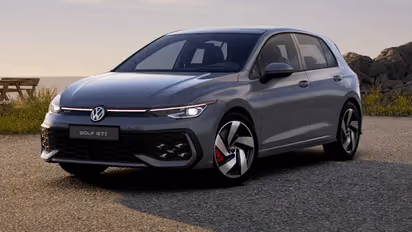 ஃபோக்ஸ்வாகன் கோல்ஃப் GTI விற்பனை முன்பதிவில் புதிய சாதனை