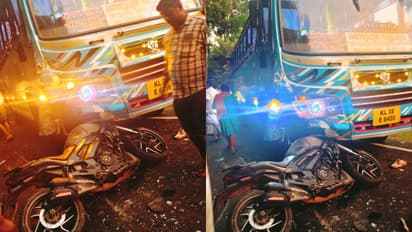 സ്വകാര്യ ബസും ബൈക്കും കൂട്ടിയിടിച്ചു; യുവാവിന് ദാരുണാന്ത്യം, അപകട കാരണം ബസിന്റെ അമിതവേഗമെന്ന് നാട്ടുകാര്