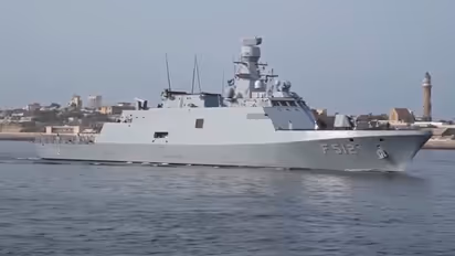 পাকিস্তানের বন্দরে এসে পৌঁছল তুরস্কের যুদ্ধজাহাজ! ভারতের জন্য বাড়ছে ঝুঁকি?